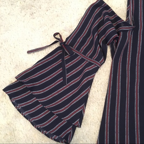 Michael Kors Cold-Shoulder Flare-Sleeve Blouse NWT - Picture 3 of 8